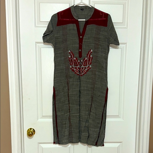 Elegant Gray and Red Women's Dress 2pc - Picture 2 of 3